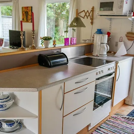 Three-bedroom Holiday In * Hals